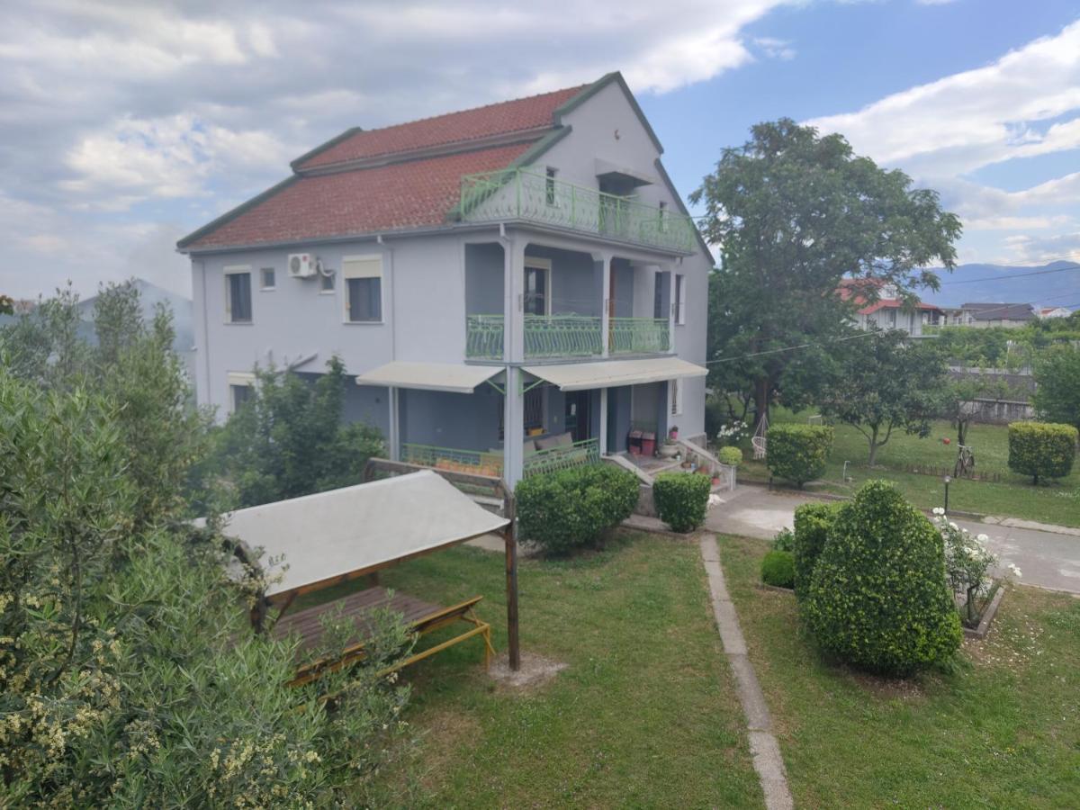 Green Garden Guesthouse Shkoder Luaran gambar